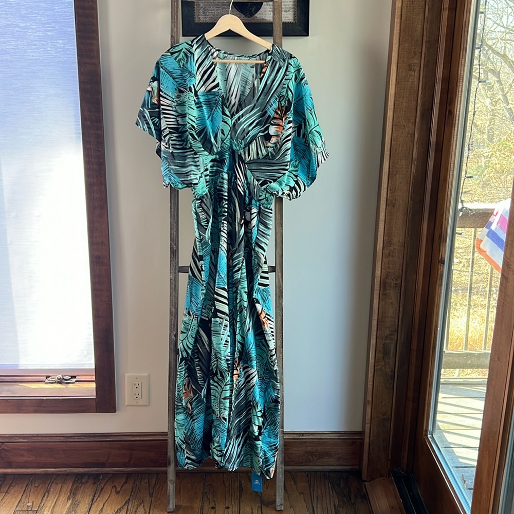 Tropical V-Neck Maxi Dress